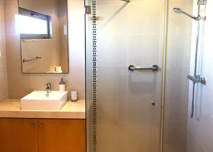 Calm - & Pool * אנטוגויה דה באלייה