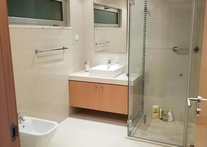 Calm - & Pool אנטוגויה דה באלייה